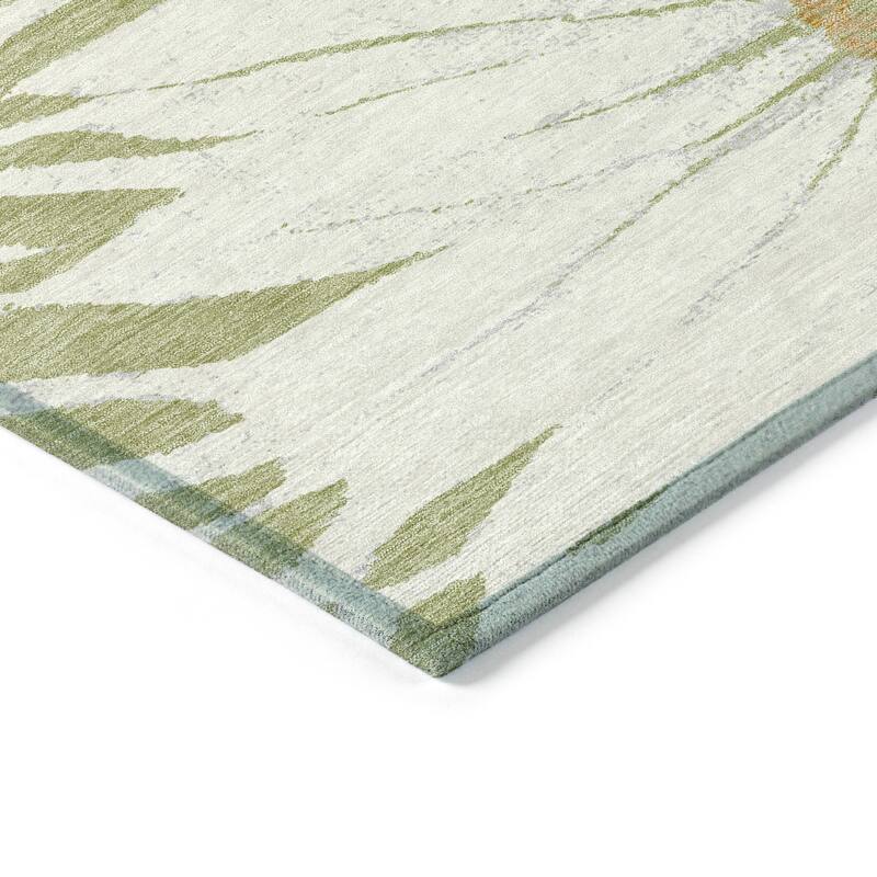 Machine Washable Indoor/ Outdoor Floral Chantille Rug
