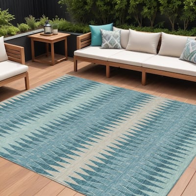 HomeRoots Striped Transitional Rectangle Outdoor Rug