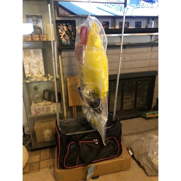 duffel with garment rack