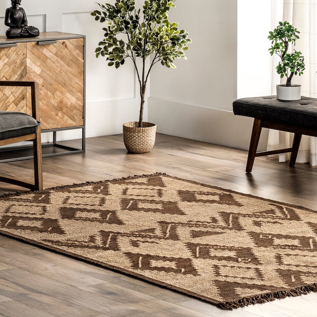 Nuloom Tegan Bohemain Diamond Leather and Jute Area Rug