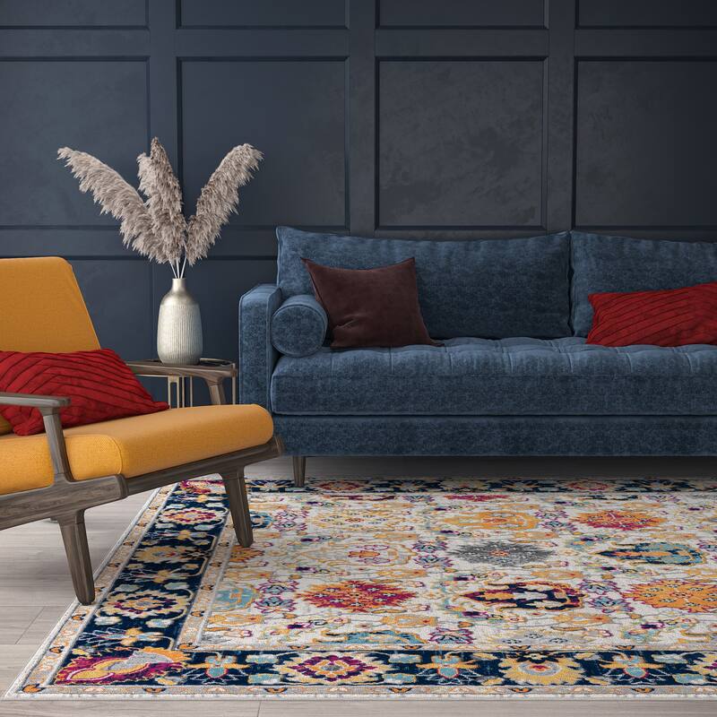 Dynah Bohemian & Eclectic Oriental Indoor Area Rug