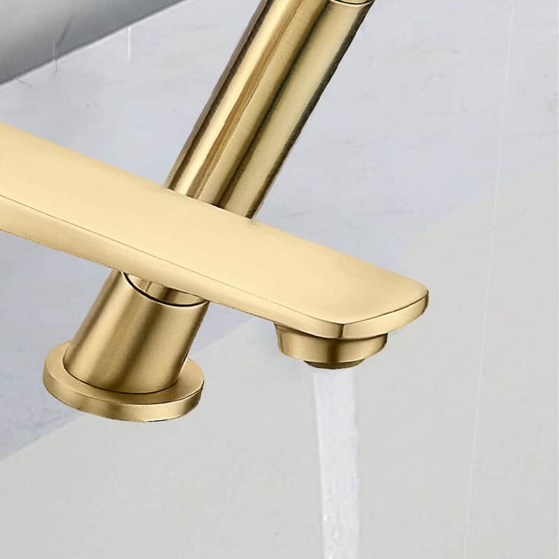 Single Handle Deck Mounted Roman Tub Faucet with Pull-Out Handheld Shower in Matte Black