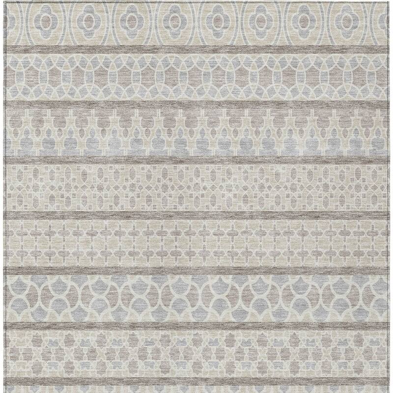 HomeRoots Quatrefoil Transitional Rectangle Outdoor Rug