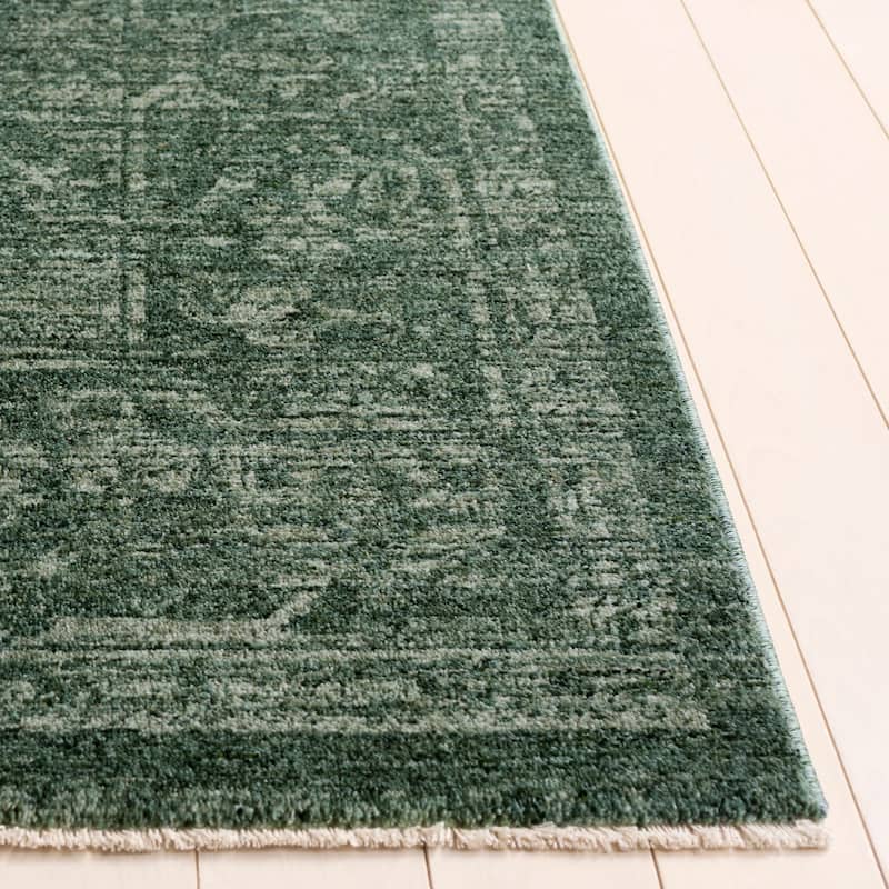 SAFAVIEH Vintage Overdye Ietie Rug