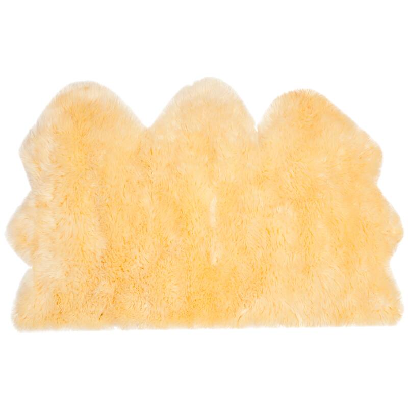 SAFAVIEH Handmade Natural Sheepskin Leanca 3.4-inch Thick Rug