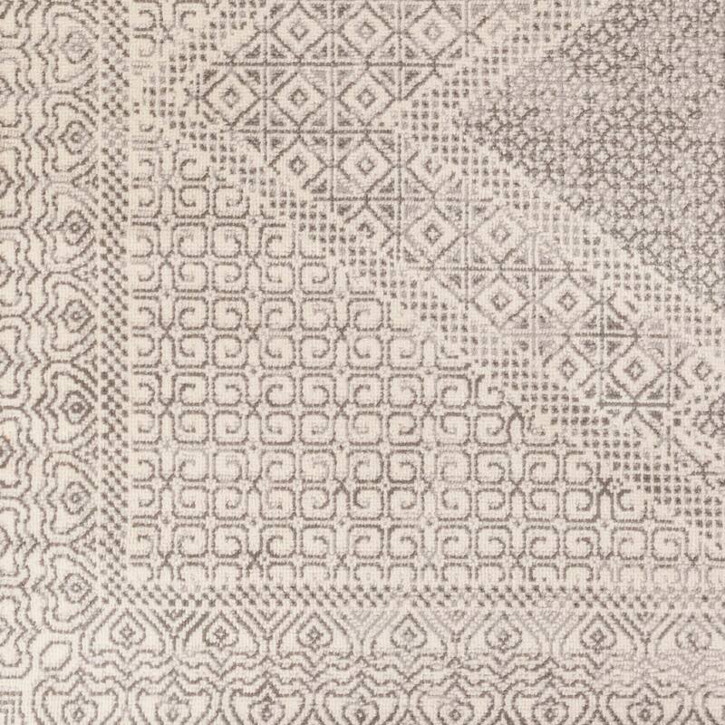 Livabliss Pease Bohemian Medallion Area Rug