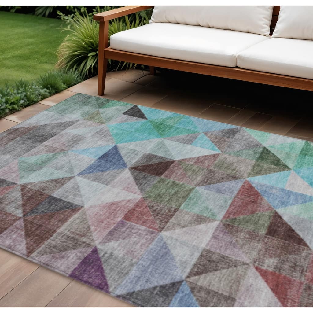 HomeRoots Geometric Transitional Rectangle Outdoor Rug