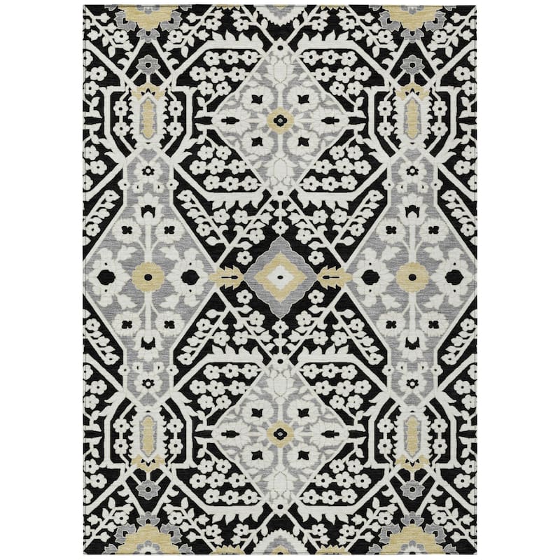 HomeRoots Floral Transitional Rectangle Outdoor Rug - 5' X 8'