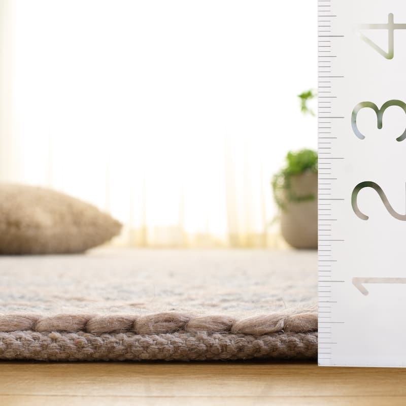 SAFAVIEH Handmade Natura Firoozeh Raised Textured Wool Blend Rug