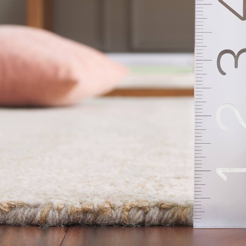 SAFAVIEH Handmade Metro Ninako French Country Wool Rug