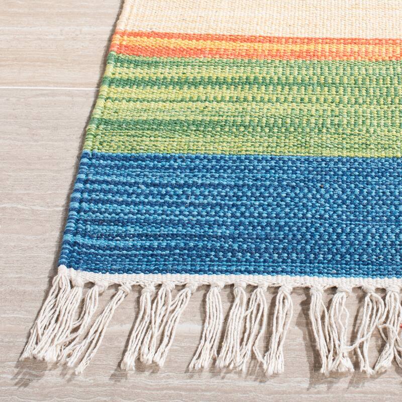 SAFAVIEH Handmade Montauk Tsunemi Southwestern Cotton Fringe Rug