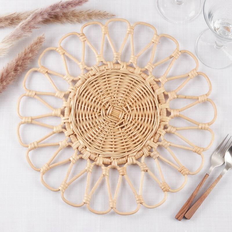 Rattan Placemats With Cutwork Design (Set of 4) - 15"x15"