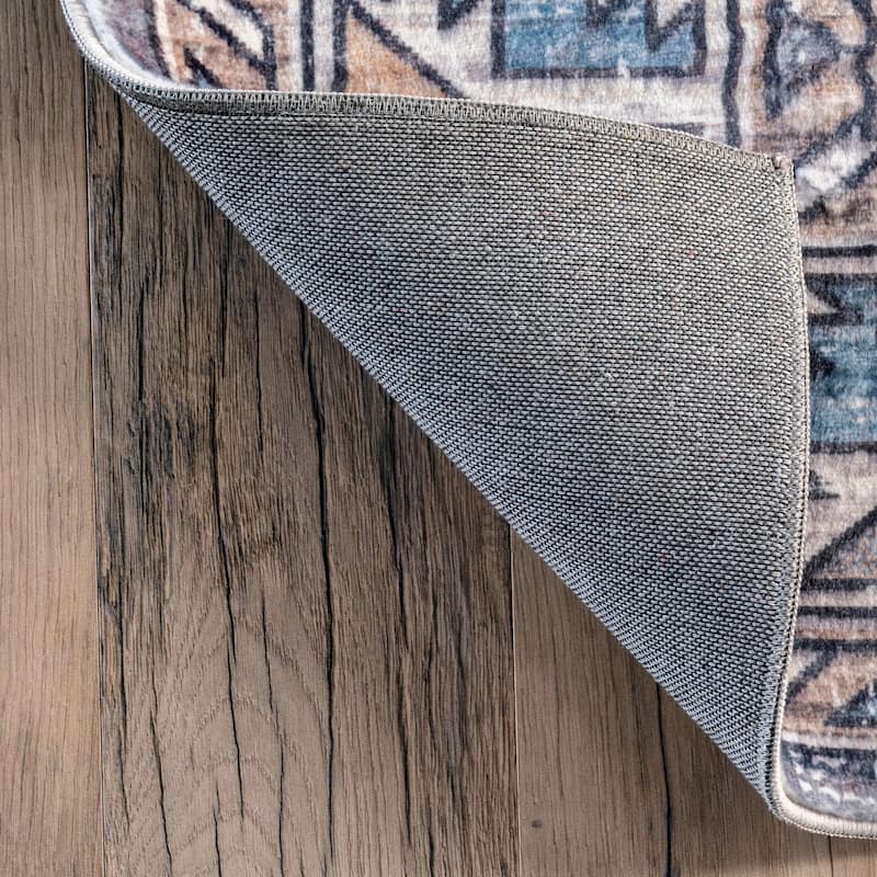 Nuloom Monika Distressed Aztec Medallion Area Rug