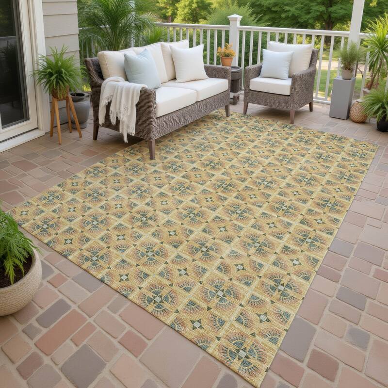 Machine Washable Indoor/ Outdoor Modern Roeland Chantille Rug - Gold - 5' x 7'6"