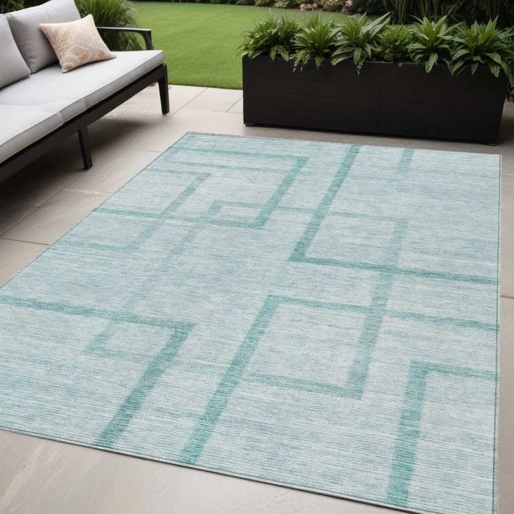 HomeRoots Geometric Transitional Rectangle Outdoor Rug