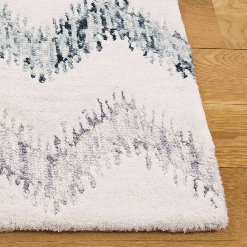 SAFAVIEH Handmade Soho Kaljopa Modern Chevron Wool & Viscose Rug