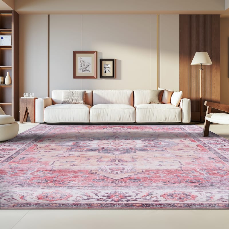 SAFAVIEH Tucson Machine Washable Slip Resistant Celina Traditional Rug