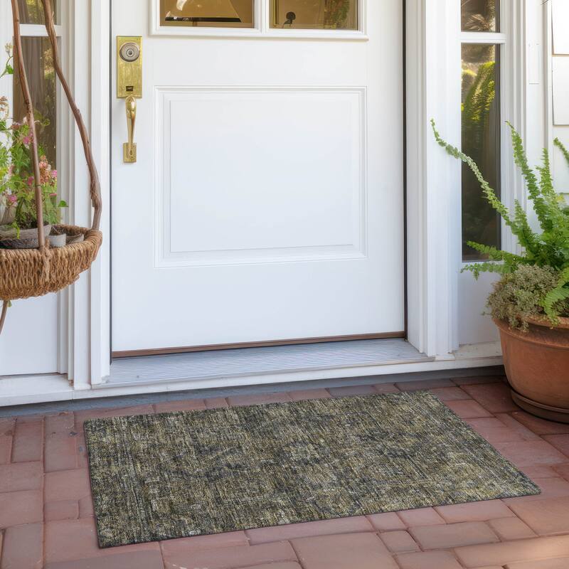 Machine Washable Indoor/ Outdoor Traditional Persian Chantille Rug