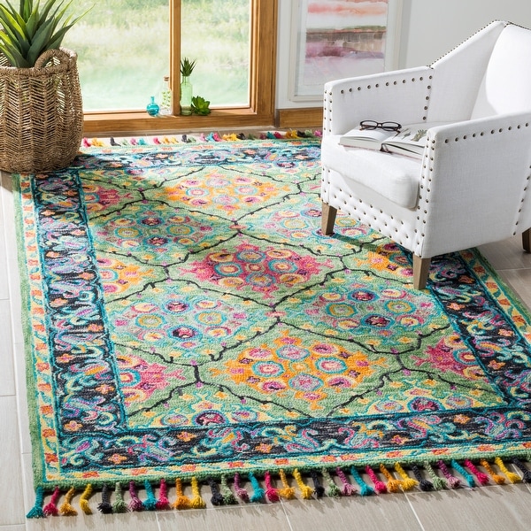 SAFAVIEH Handmade Aspen Dahlia Boho Tassel Wool Rug - Bed Bath