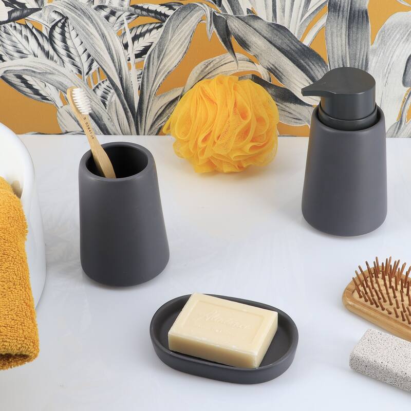 SMOOTH Collection of Bathroom Accessories up to 4 Pieces.