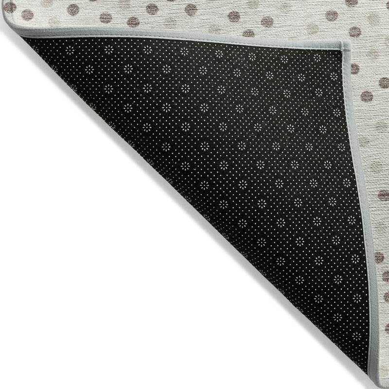 HomeRoots Polka Dot Transitional Rectangle Outdoor Rug
