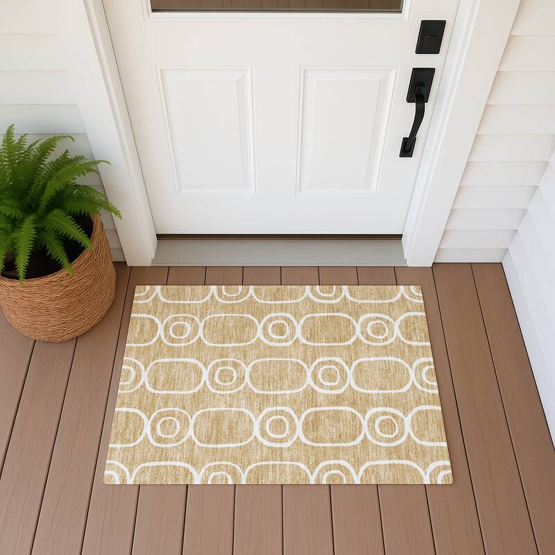 Machine Washable Indoor/ Outdoor Modern Vibe Chantille Rug - Gold - 1'8" x 2'6"