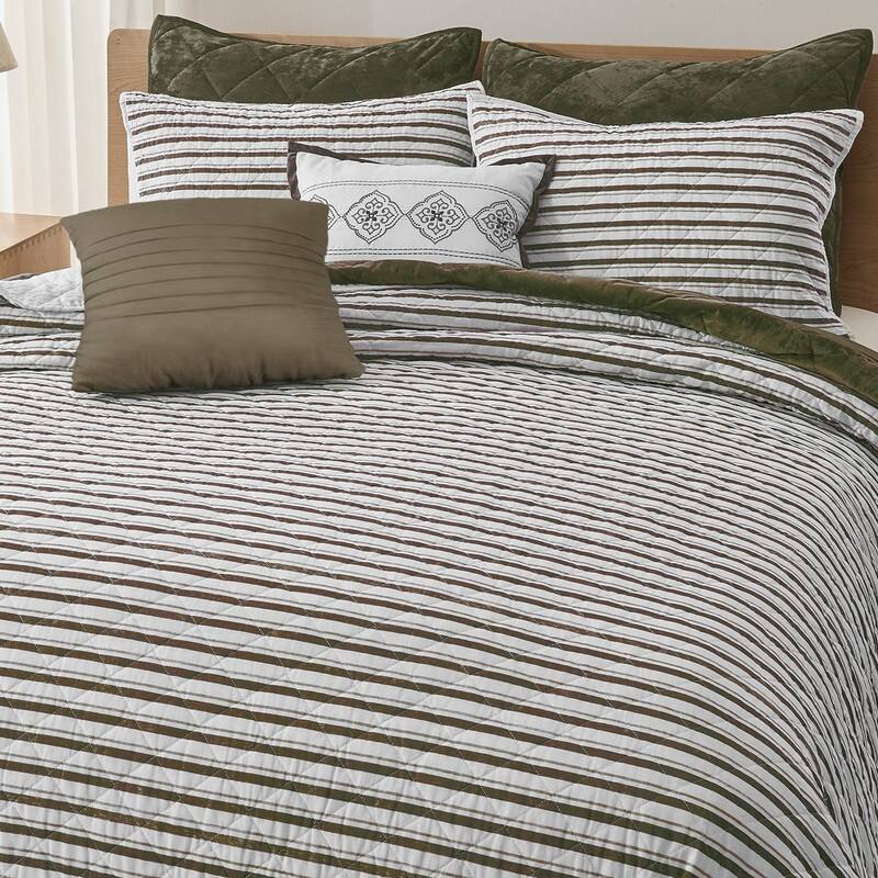 Wonderful 5 Piece Striped Coverlet Set