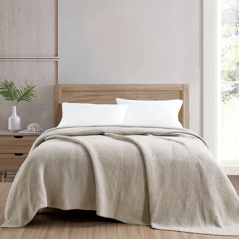 Jennifer Adams Marshmallow Blanket - Queen - Birch