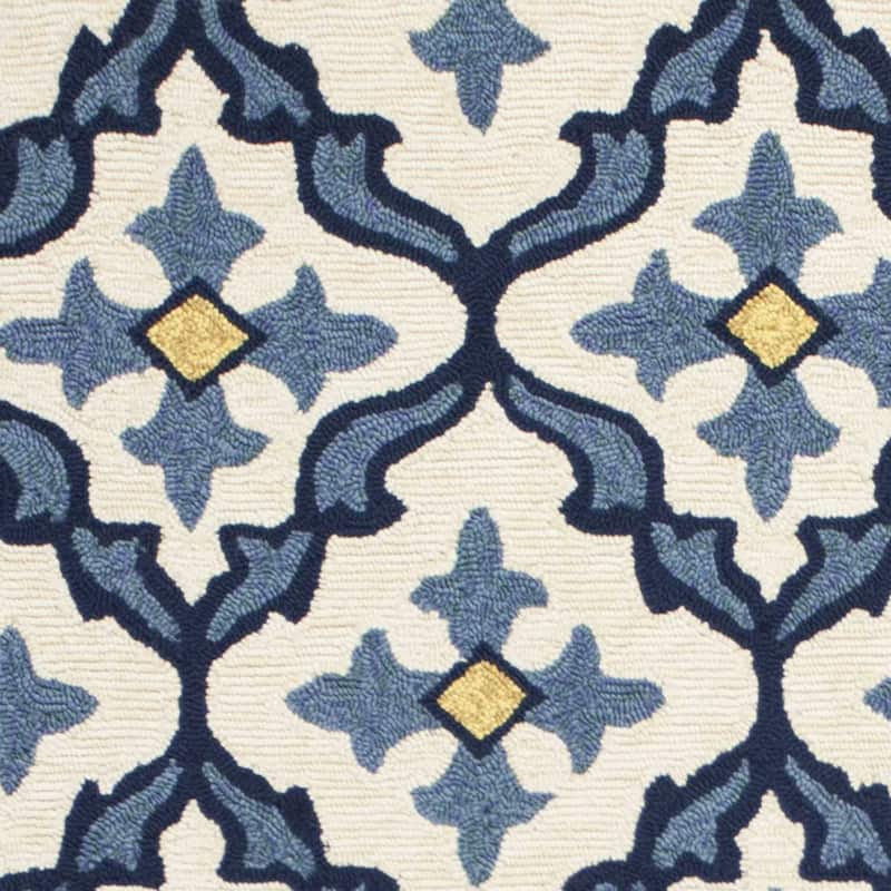 Pava Stylish Geometric Weather Resistant Sleek Contemporary Hand-Woven Outdoor Rug - 2' x 3'