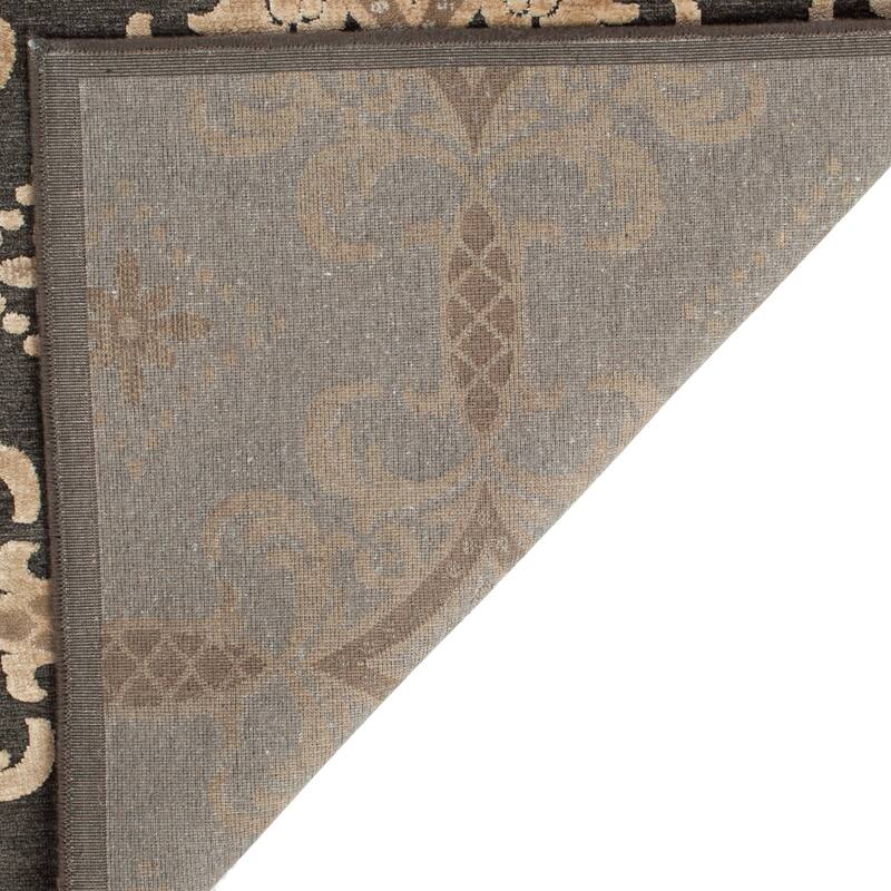 Martha Stewart by SAFAVIEH Gullu Ornate Viscose Rug