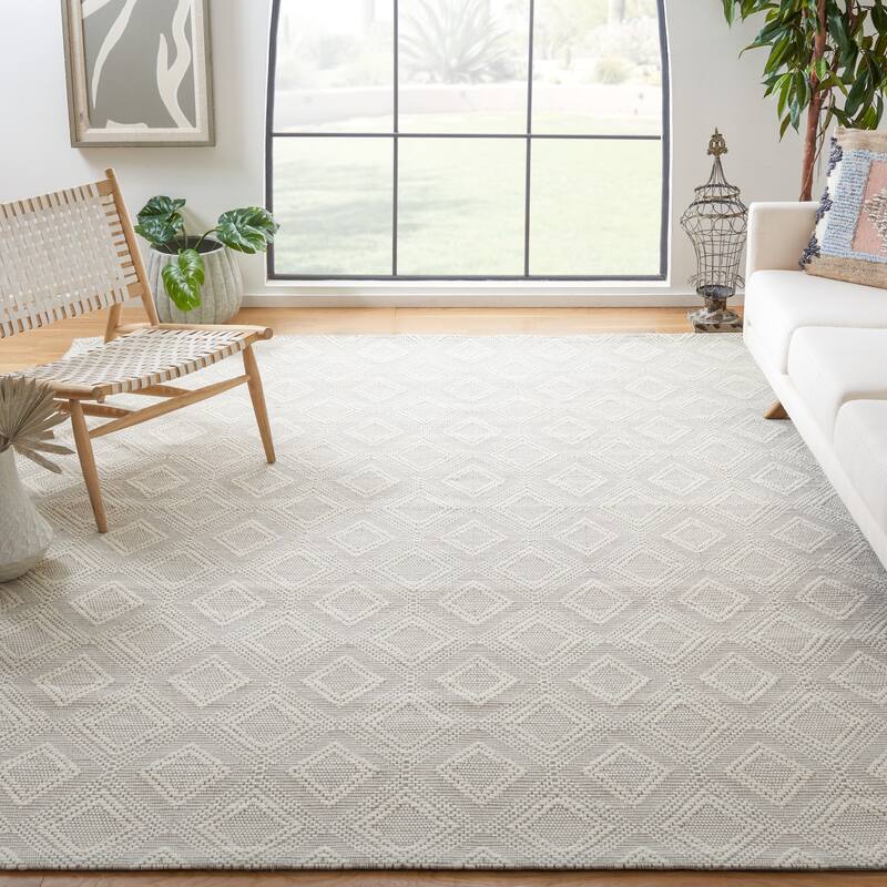 SAFAVIEH Handmade Marbella Zinica Geometric Wool Rug - Ivory - 8' x 10'