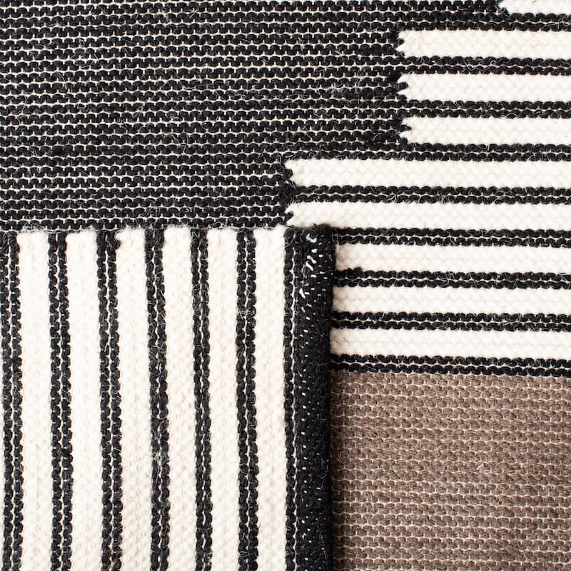 SAFAVIEH Handmade Kenya Margrith Modern Tribal Wool Rug