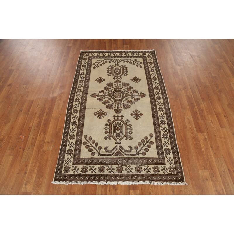 Hand Knotted Oriental 100% Wool Carpet Traditional Geometric Beige & Ivories Balouch Area Rug - 5' 9'' X 3' 7''