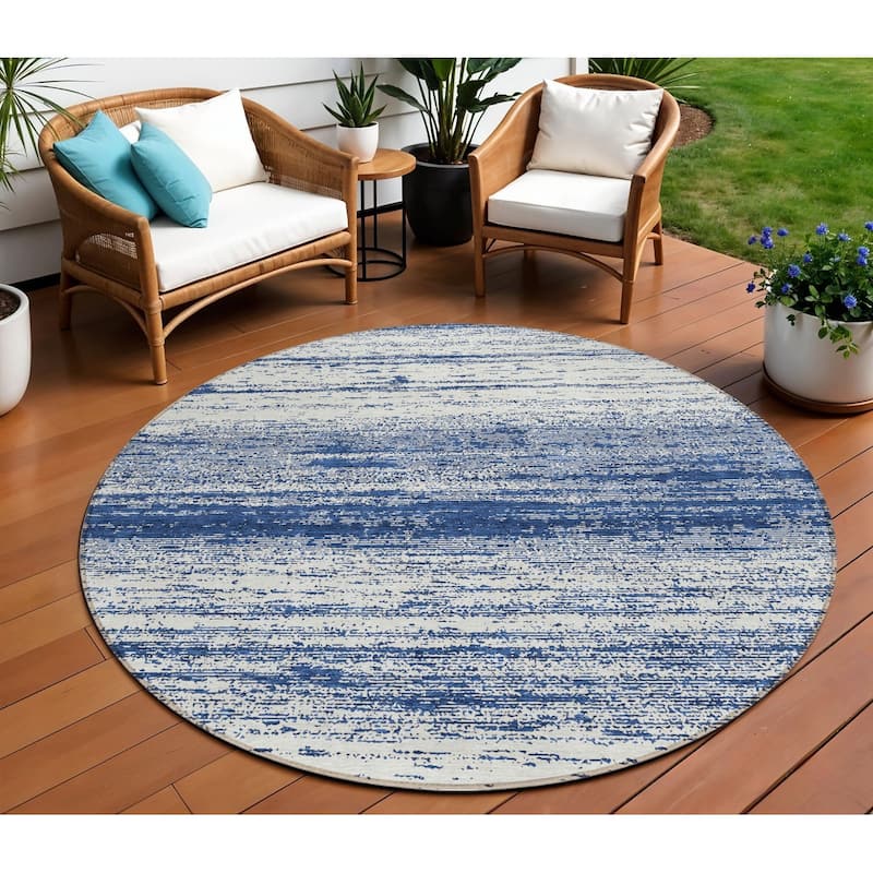 HomeRoots Striped Transitional Rectangle Outdoor Rug - 8' Round