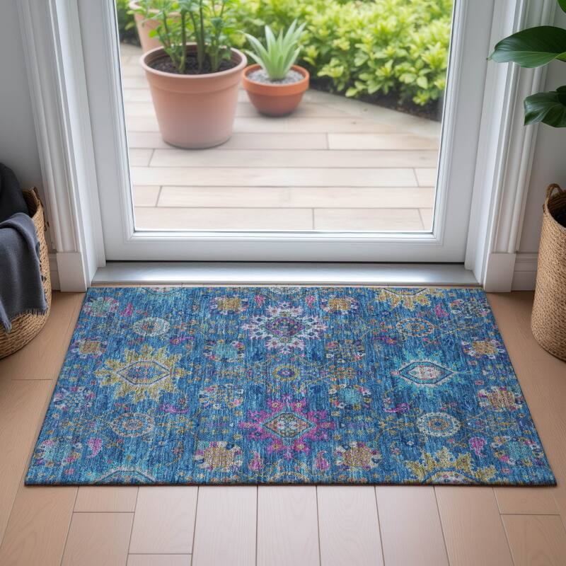 Machine Washable Indoor/Outdoor Boho Traditional Chantille Rug