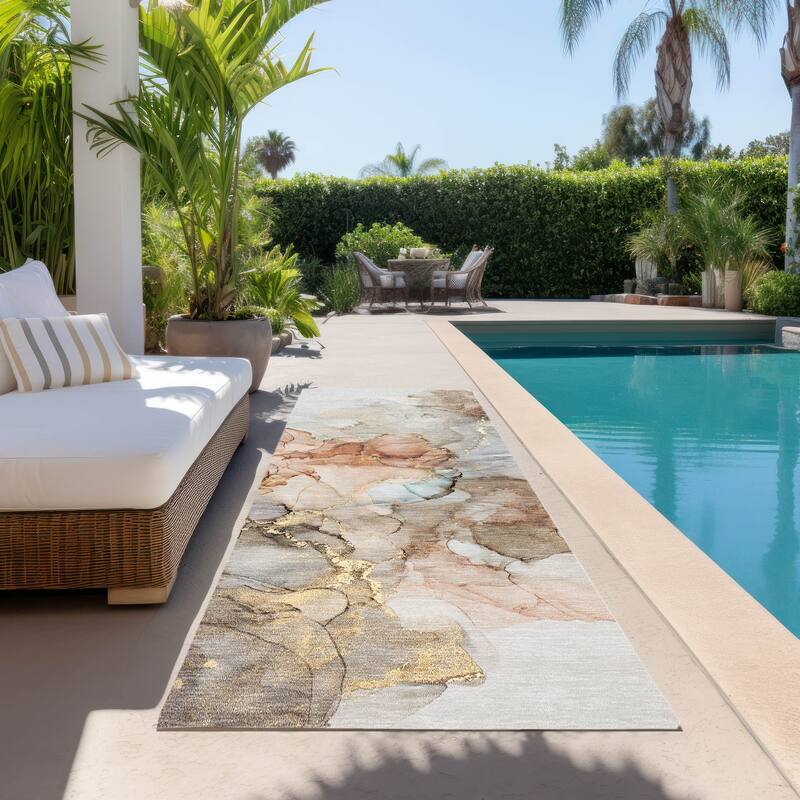 Elfi Modern Art-Inspired Weather Resistant Blended Style Outdoor Rug
