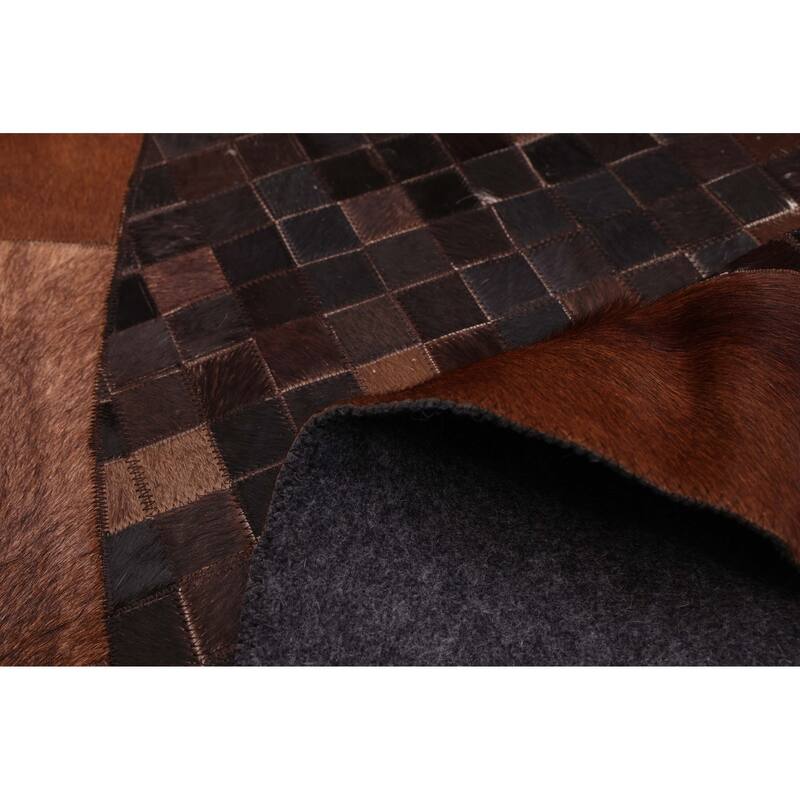 ECARPETGALLERY Handmade Cowhide Patchwork Dark Brown Leather Rug - 7' x 7'