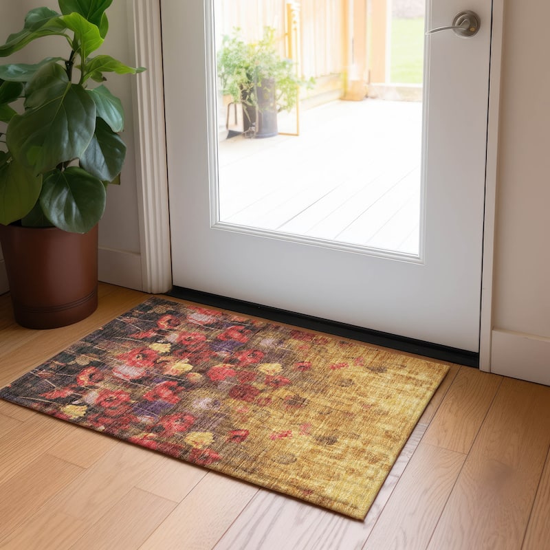 Machine Washable Indoor/ Outdoor Modern Floral Chantille Rug - Gold - 1'8" x 2'6"