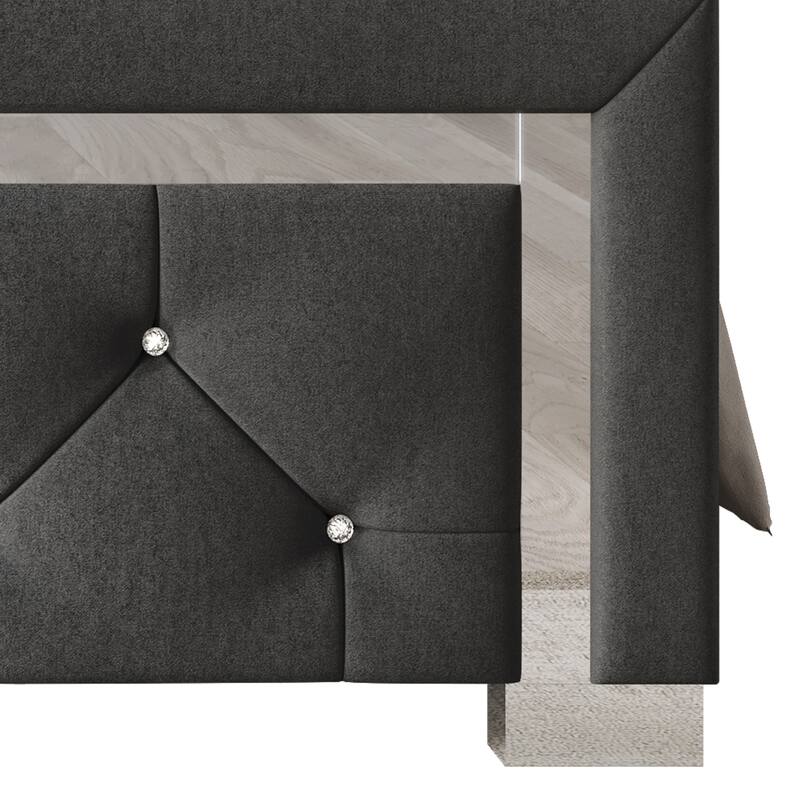 Clayfell Toccoa Upholstered Panel Bed