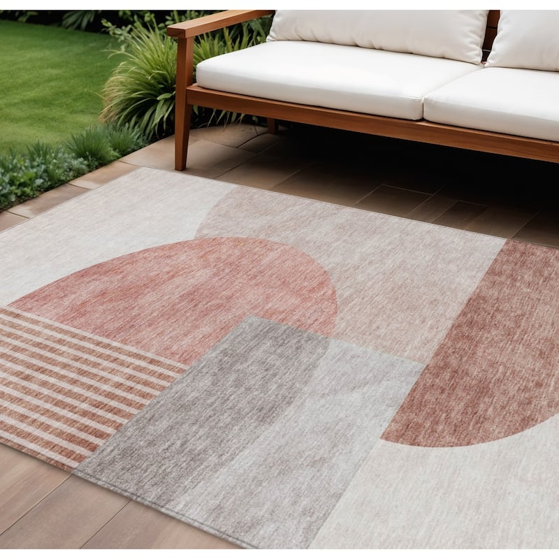 HomeRoots Geometric Transitional Rectangle Outdoor Rug - 9' X 12'