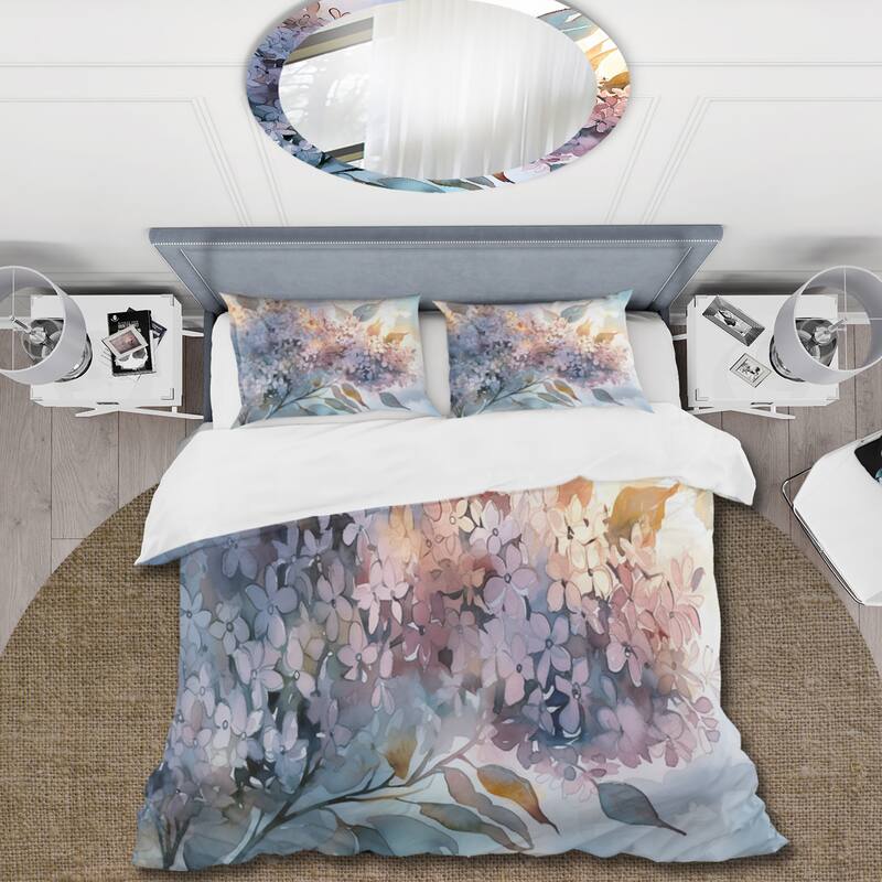 Designart "Purple Lilacs Aromatherapy" Purple Traditional - Bed Cover Set With Shams