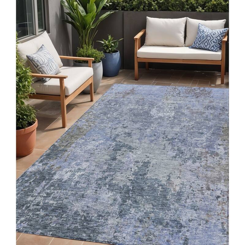 HomeRoots Abstract Transitional Rectangle Outdoor Rug - 5' X 8'