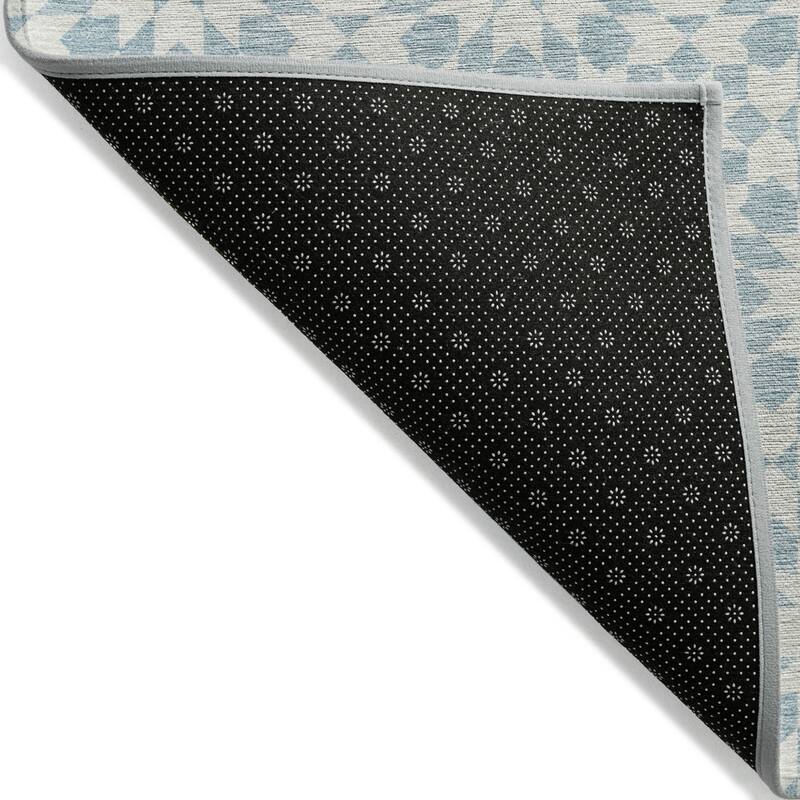 HomeRoots Floral Medallion Transitional Rectangle Outdoor Rug