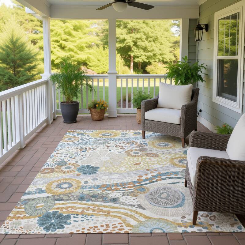 Machine Washable Indoor/ Outdoor Whimsy Floral Chantille Rug - Ivory - 5' x 7'6"