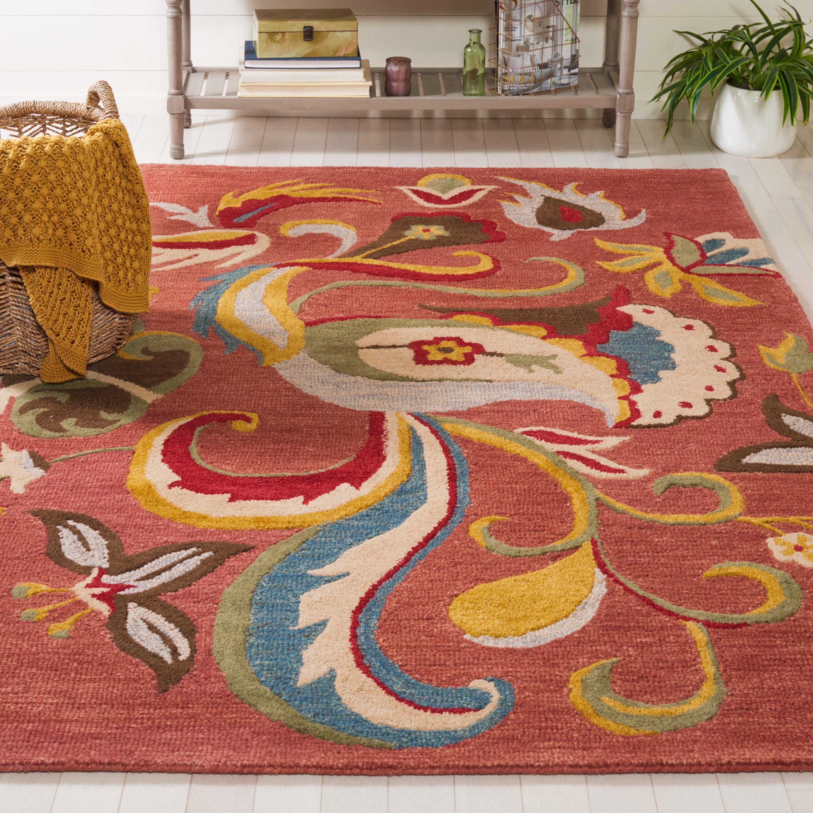 SAFAVIEH Handmade Blossom Rust Wool Rug