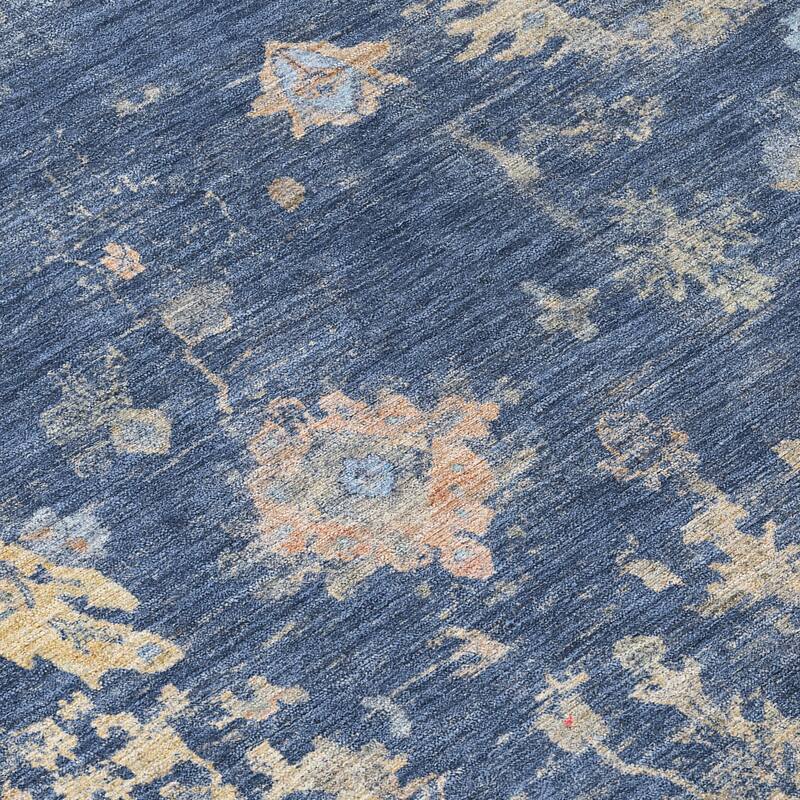 Machine Washable Indoor/ Outdoor Vintage Traditional Chantille Rug