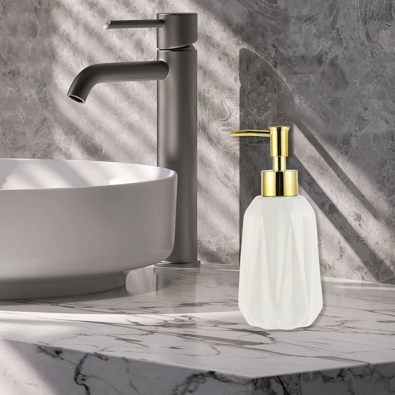 Diamond Shape Simple Soap Pump Dispenser for Bathroom Hotel 300ml 1 Pcs