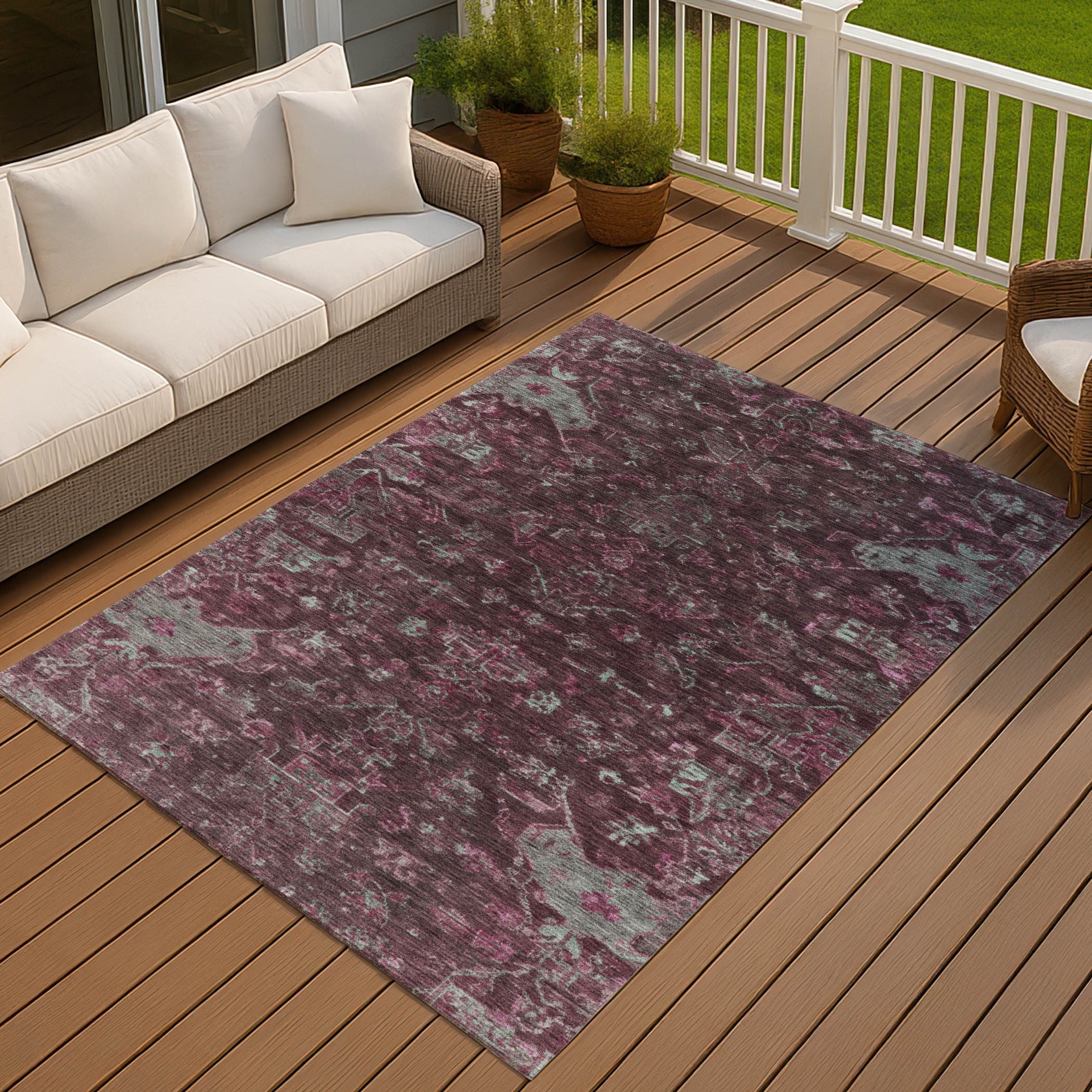 Machine Washable Indoor/ Outdoor Traditional Chelsea Chantille Rug