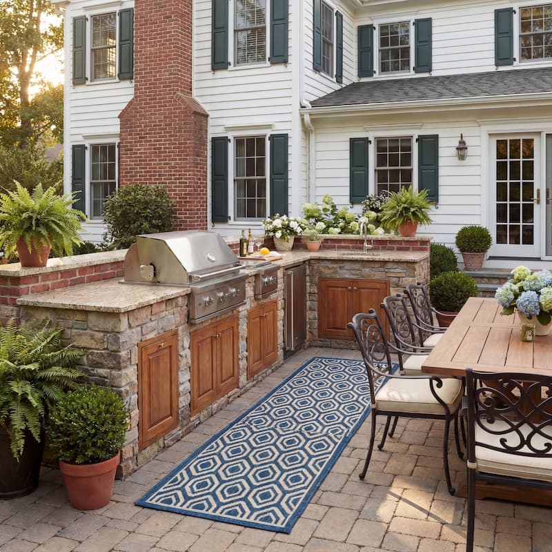 SAFAVIEH Courtyard Carolee Indoor/ Outdoor Patio Backyard Rug
