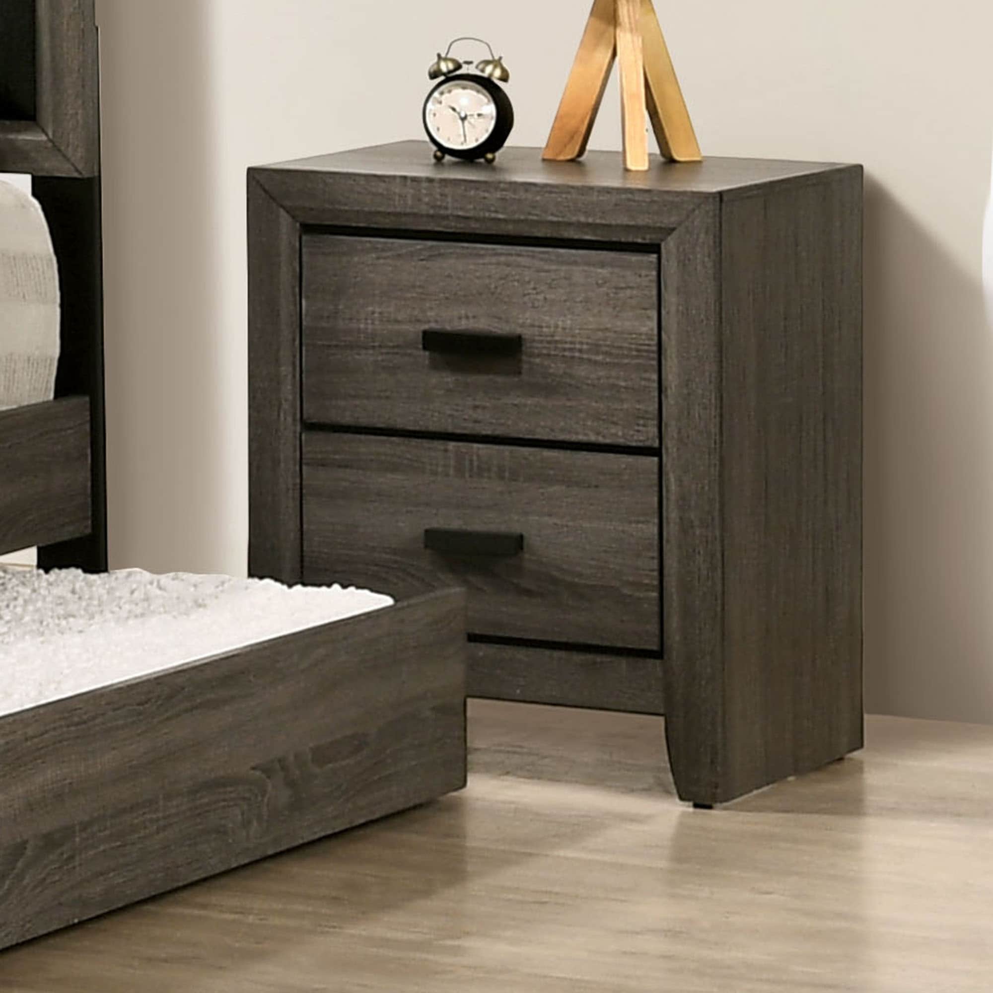 Furniture of America Aury Transitional Grey Solid Wood 2-Drawer Nightstand
